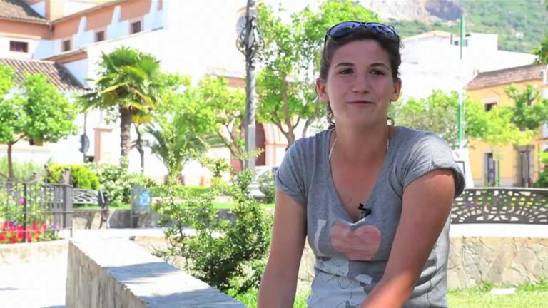 Ambiente en las Fiestas de San José del Valle: Una Experiencia Única